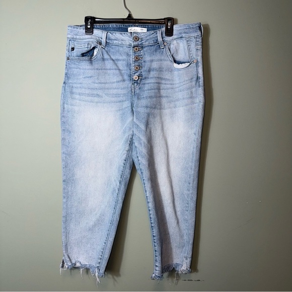 KanCan™ High Rise Button Fly Cropped Jean Size 16 Style 204553‎ - Picture 1 of 4